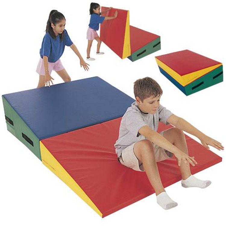 Folding Downhill Mats 22