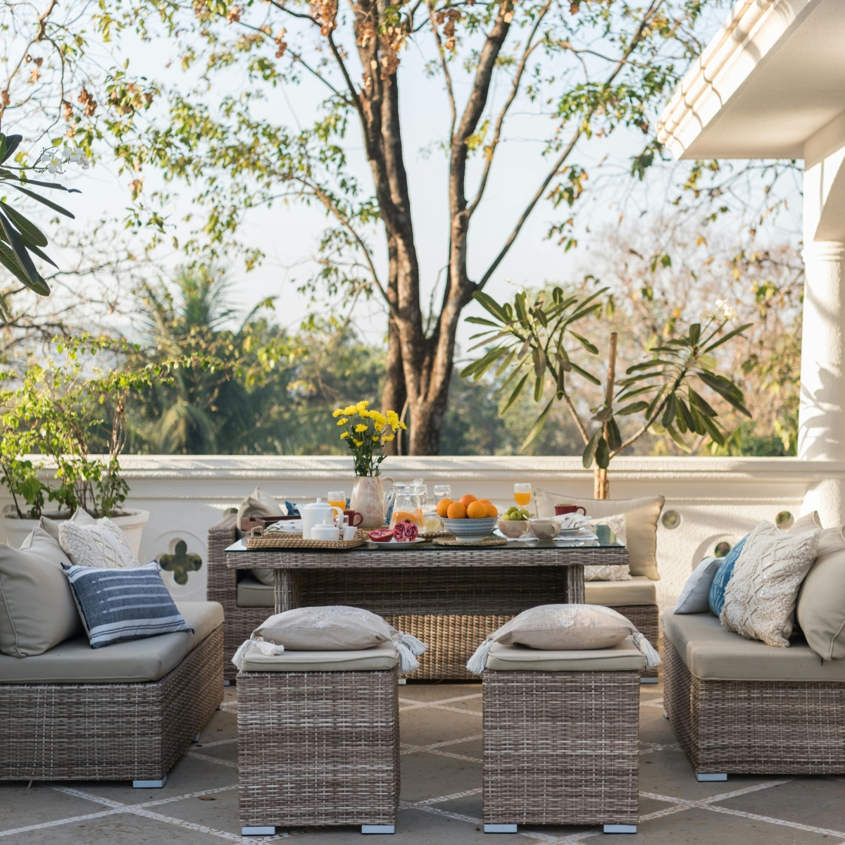 spring 2025 outdoor accent furniture