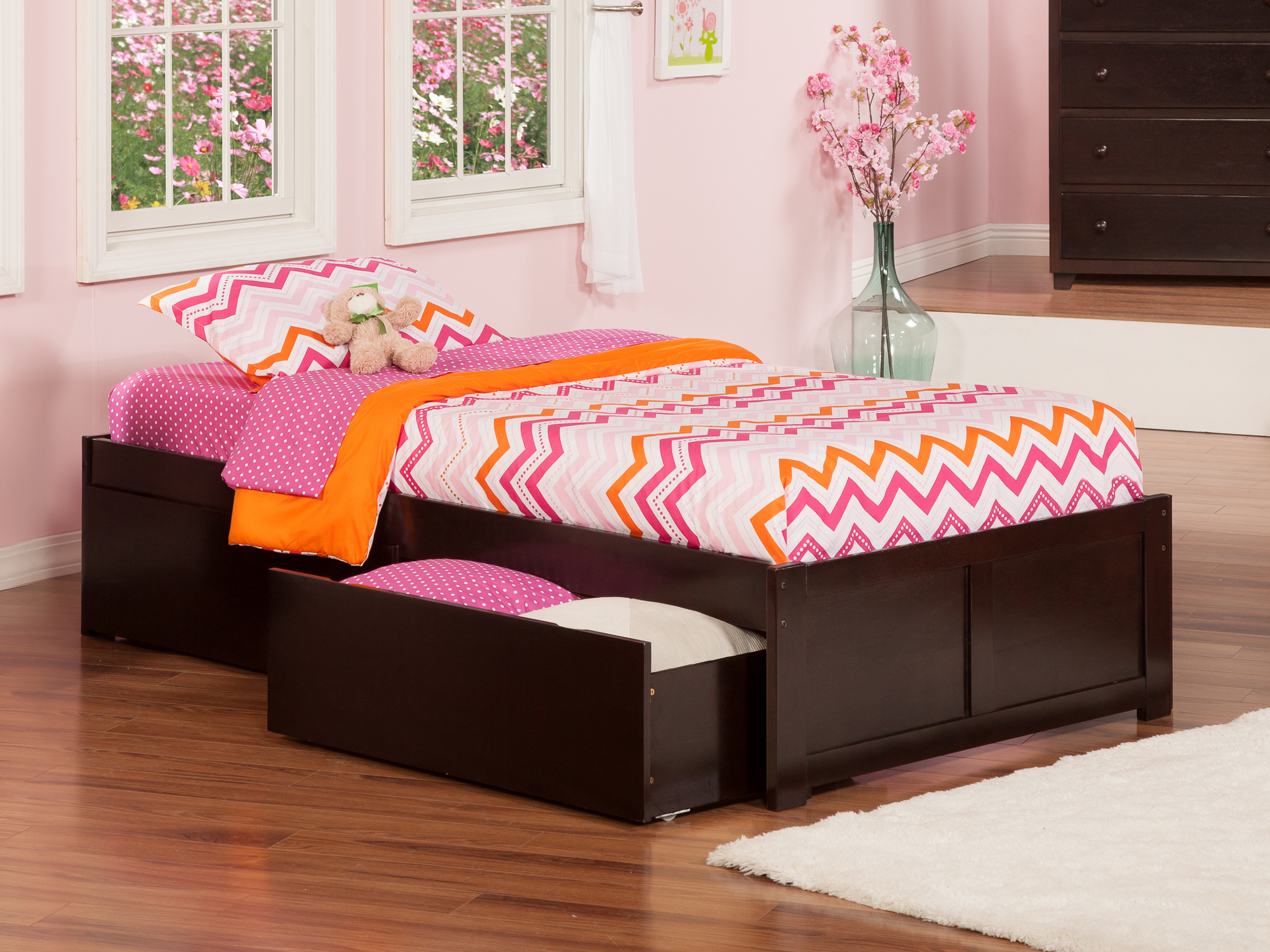 Atlantic Furniture Concord Twin XL Platform Bed with Flat Panel Foot