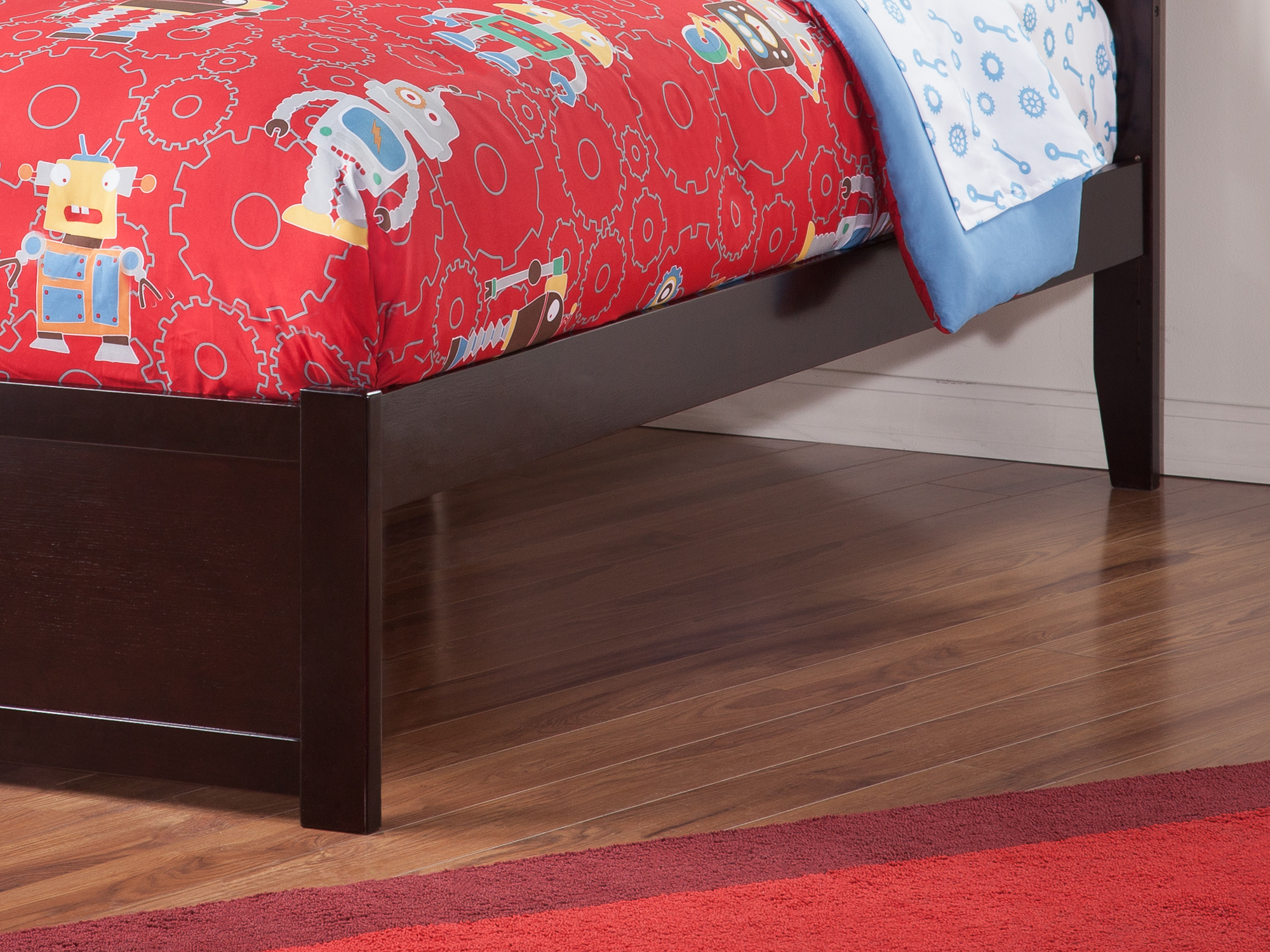 Atlantic Furniture Concord Twin XL Platform Bed with Flat Panel Foot