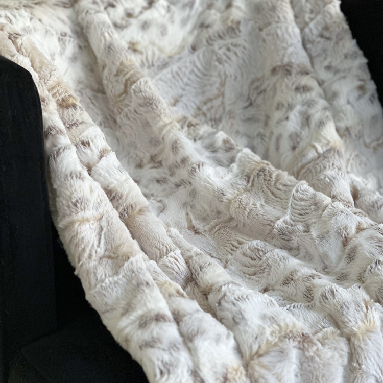 Plutus Brands Taupe Lynx Faux Fur Luxury Throw Blanket image - 1