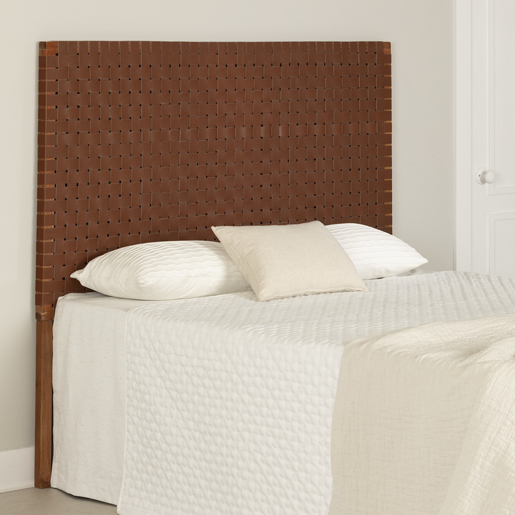 Choosing Bedding That Complements Your Headboard