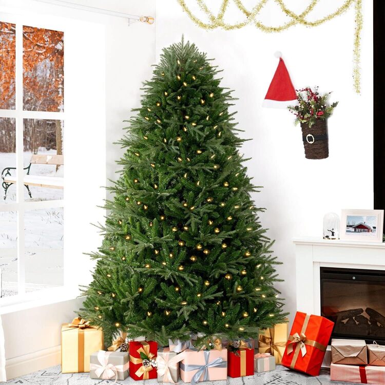 Naomi Home Camden Artificial Christmas Tree with Incandescent
