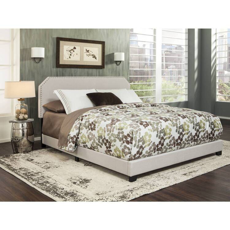 American Furniture Classics Queen Size Bed