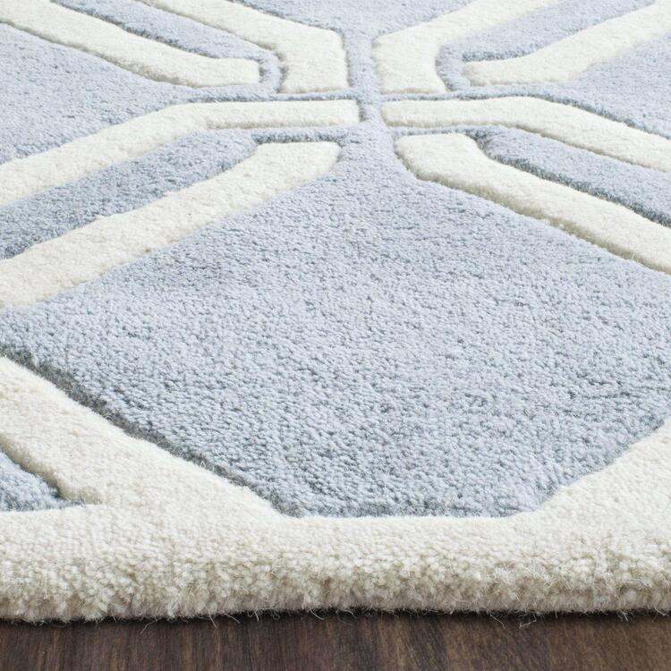 Chatham Blue/Ivory Medium Rectangle Rug image - 1
