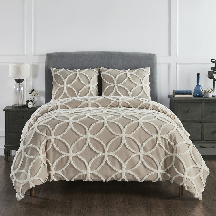 Tufted Wedding Ring Comforter Queen Comforter Set in Grey/White