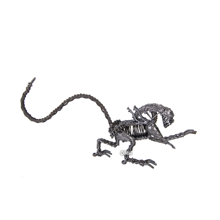 Old Modern Handicrafts Metal Alien Xenomorph Statue - Sci-Fi Horror ...